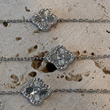 Single Silver clover