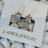 Avenn Emerald stud
