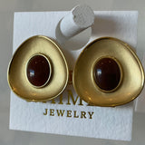Oval stone earring
